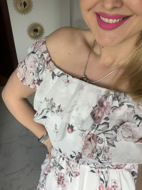 Sukienka w kwiaty hiszpanka FLORENTINA - biała Sukienka w kwiaty hiszpanka FLORENTINA - biała