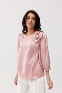 Giana - satynowa bluzka z różą i rękawem 3/4 - różowy