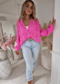Oversizowy sweter o luźnym splocie LAFI z guzikami BY ME - różowy